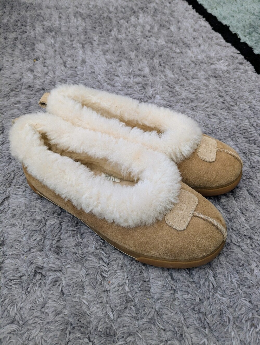 UGG® Australia "Rylan" Skimmer Slippers - size 7 - Picture 2 of 10